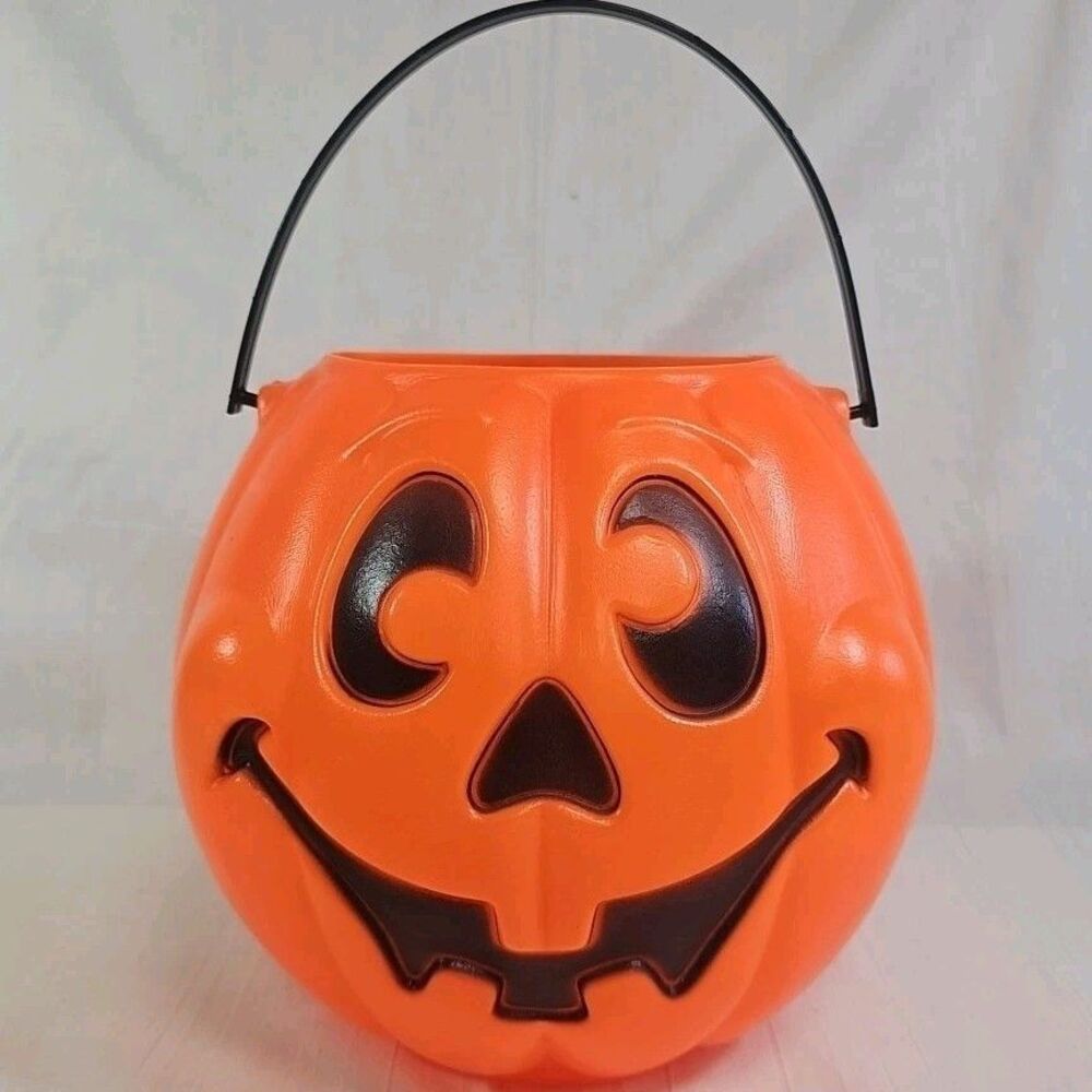 VTG Grand Venture Halloween Trick or Treat Pumpkin Jack-O-Lantern Bucket 1997